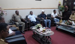 Walikota Tidore Kepulauan,Ali Ibrahim menerima Kunjungan Ketua DPP dan Provinsi Maluku Utara Terkait Agenda Kunjungan Kerja Menteri Perdangangan atau Ketua DPP PAN Bpk. Zulkifli Hasan di Ruan