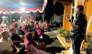 Muhammad Sinen saat kegiatan silaturrahim dengan warga Desa Akekolano, Kecamatan Oba Utara