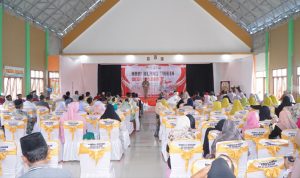 Mewakili Wakil Walikota Sekretaris Daerah Kota Tidore Kepulauan, H. Ismail Dukomalamo, S.Pd, MM membacakan sambutan sekaligus membuka rangakaian acara HUT Ke 17 Desa Balbar