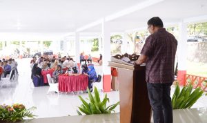 Walikota Tidore Kepulauan diwakili Sekretaris Daerah Kota Tidore Kepulauan H. Ismail Dukomalamo, S.Pd, MM Memberikan Sambutan Sekaligus Membuka Dengan Resmi Dialog Pemuda.