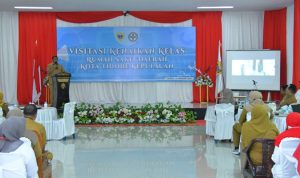 Mewakili Walikota Tidore Kepulauan, Sekretaris daerah Kota Tidore Kepulauan H. Ismail Dukomalamo, S.Pd, MM memberikan sambutan sekaligus membuka secara resmi Visitasi Kenaikan Tipe Rumah Sakit Daerah Kota Tidore.