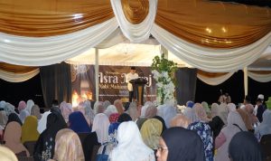 Sekretaris Daerah Kota Tidore Kepulauan, H. Ismail Dukomalamo, S.Pd, MM membacakan sambutan pada Peringatan Isra Mikraj Nabi Muhammad SAW 1446 Hijriah 2025.