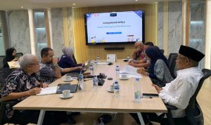 Wali Kota Tidore Kepulauan didampingi Kepala Dinas Perindagkop dan UMKM Kota Tidore Silvia M. Nur, Kepala Dinas Perikanan dan Kelautan Kota Tidore, Hamid A. Latif dan Kabid Laut Dishub Muhidin, melakukan pertemuan dengan Direktur BBM BPH Migas Sentot Harijady, Selasa (4/2/2025).