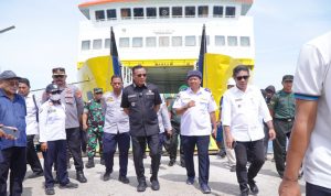 Wali Kota Tidore Kepulauan Muhammad Sinen didampingi Wakil Wali Kota Ahmad Laiman beserta jajaran Forkopimda dan Pimpinan OPD di Lingkup Pemerintahan Kota Tidore Kepulauan meninjau sejumlah Pelabuhan Penyeberangan