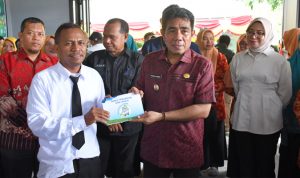 Momen peresmian Gedung Bank Sampah Induk Ino Makumote milik DLH Tidore