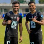 Duo kembar Sayuri