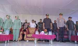 Wali Kota Muhammad Sinen menghadiri penutupan TMMD) ke-126 Tahun 2025 wilayah Kodim 1505/Tidore, di Lapangan Sepak Bola Desa Wama, Kecamatan Oba Selatan, Kamis (6/11/2025).