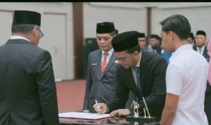 Pelantikan dua pejabat Pemprov Maluku Utara, Rabu (15/4/2026).