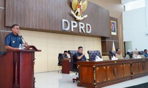 Wali Kota Tidore Kepulauan Muhammad Sinen, SE menyampaikan Pidato Jawaban Wali Kota terhadap Pandangan Umum Fraksi - Fraksi atas Rancangan Peraturan Daerah Tentang Laporan Pertangungjawaban APBD Tahun Anggaran.
