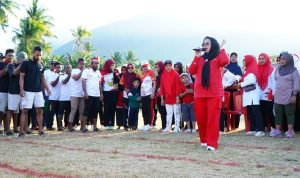 Ketua Tim Penggerak PKK Kota Tidore Kepulauan, Hj. Rahmawati Muhammad Sinen, secara resmi membuka kegiatan Semarak Kemerdekaan Republik Indonesia ke-81 Tahun 2026 yang digagas Karang Taruna Dodia bersama TP PKK Kelurahan Cobodoe.
